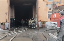 В Екатеринбурге пожарные МЧС России ликвидировали пожар на производстве трансформаторов