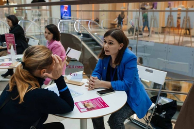 Медики приглашают свердловчанок на массовую профилактическую акцию Медики приглашают свердловчанок на массовую профилактическую акцию