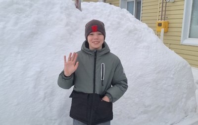 Свердловские медики спасли 11-летнего мальчика, упавшего с четвертого этажа Свердловские медики спасли 11-летнего мальчика, упавшего с четвертого этажа